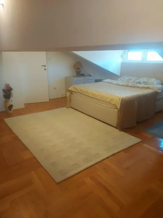 Prodaja, trosoban stan, 58m², Stari Aerodrom, Podgorica