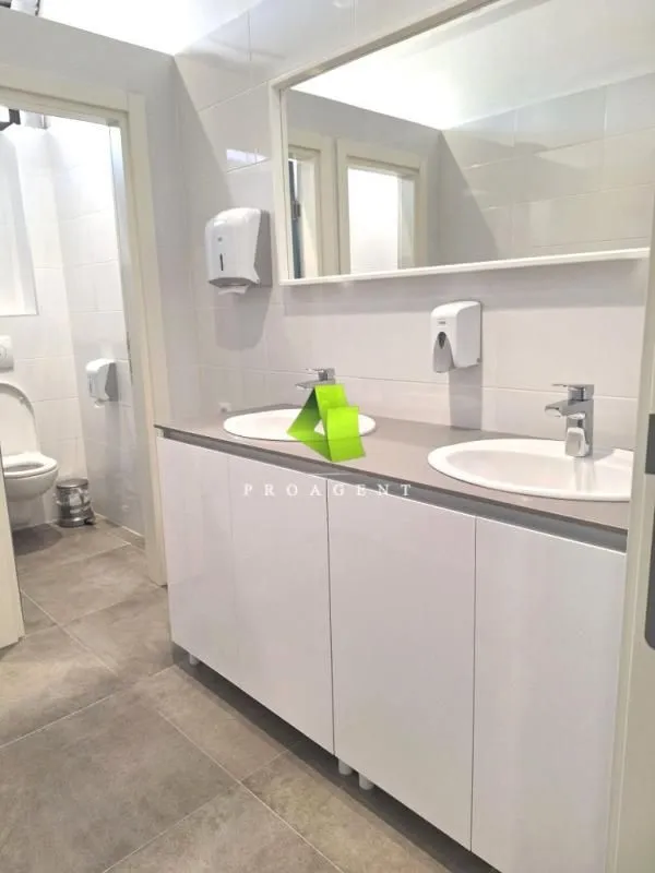 Rent, office space, 28m², Medijana, Niš