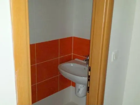Prodaja, stan, 61m², Petrovac, Budva - image 6