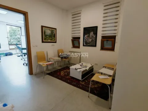 Izdavanje, poslovni prostor, 45m², Stari Grad, Beograd - image 5