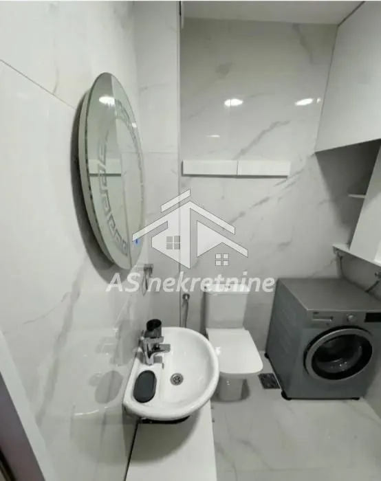 Izdavanje, trosoban stan, 54m², Trošarina, Voždovac Sve Podlokacije