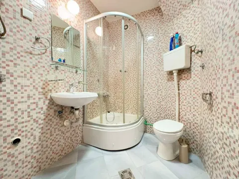 Izdavanje, jednosoban stan, 52m², Preko Morače, Podgorica - image 8