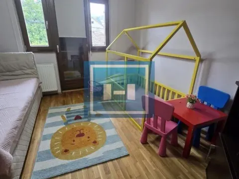 Sale, house, 370m², Vranje, Srbija - image 19