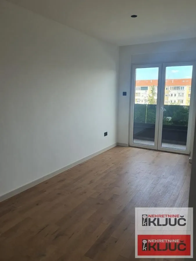 Prodaja, stan, 172m², Bulevar patrijarha Pavla, Novi Sad Sve Podlokacije