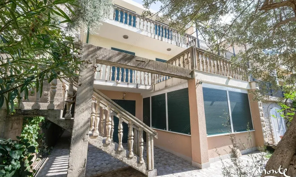 Sale, house, 197m², Sveti Stefan, Budva