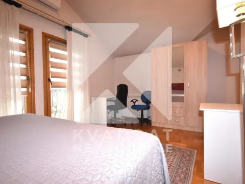 Izdavanje, kuća, 300m², Ibričevina, Podgorica - image 10