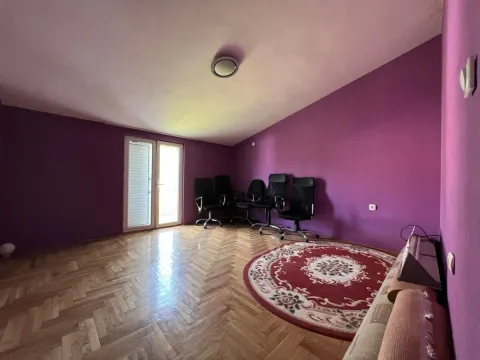 Prodaja, kuća, 170m², Murtovina, Podgorica - image 17