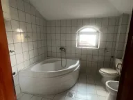 Prodaja, kuća, 450m², Zlatica, Podgorica - image 6