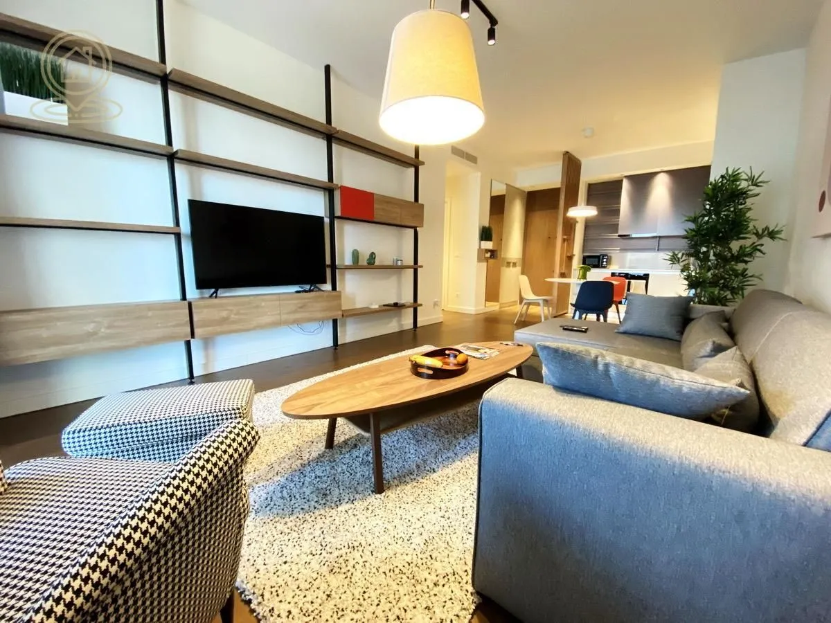 Rent, two bedroom apartment, 70m², Savski Venac, Beograd
