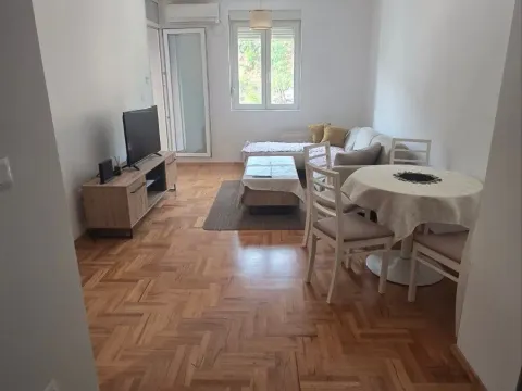 Rent, two bedroom apartment, 72m², Dubovica, Budva - image 2