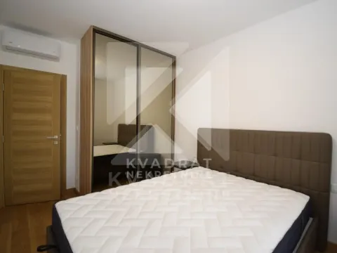 Izdavanje, dvosoban stan, 76m², New City, Podgorica - image 8