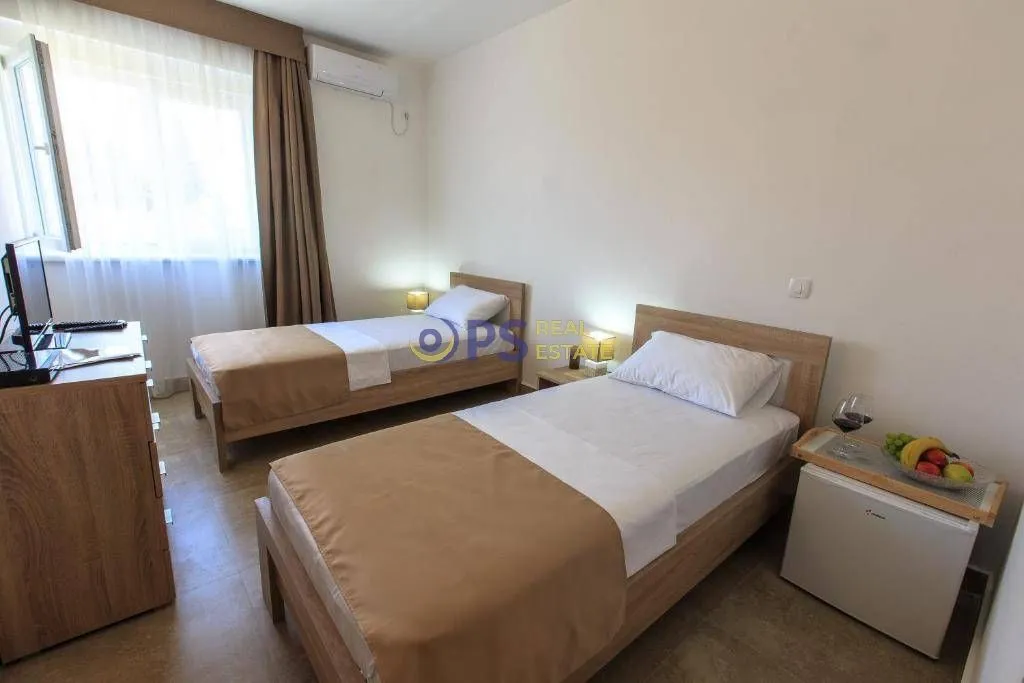 Sale, house, 378m², Bar, Crna Gora