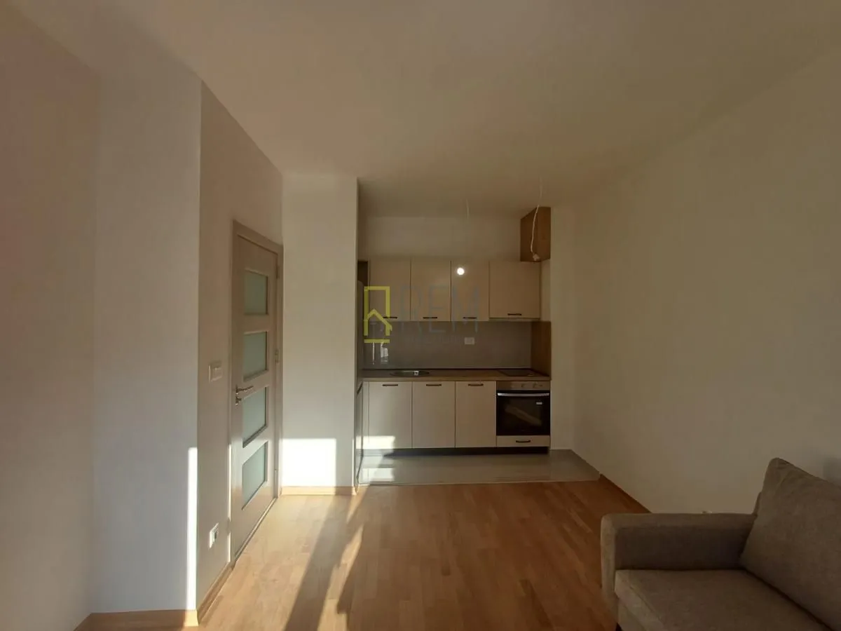 Prodaja, jednosoban stan, 40m², Zabjelo, Podgorica