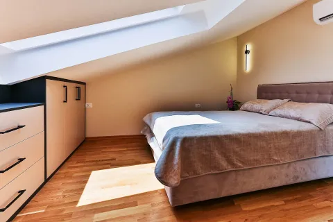 Prodaja, kuća, 220m², Reževići, Budva - image 17