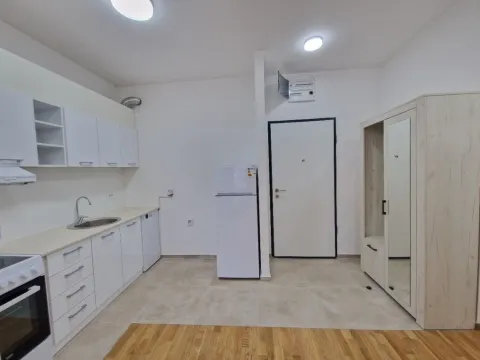 Rent, one bedroom apartment, 47m², Stari Aerodrom, Podgorica - image 6