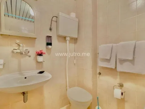 Prodaja, ugostiteljski objekat, 1300m², Budva, Crna Gora - image 10