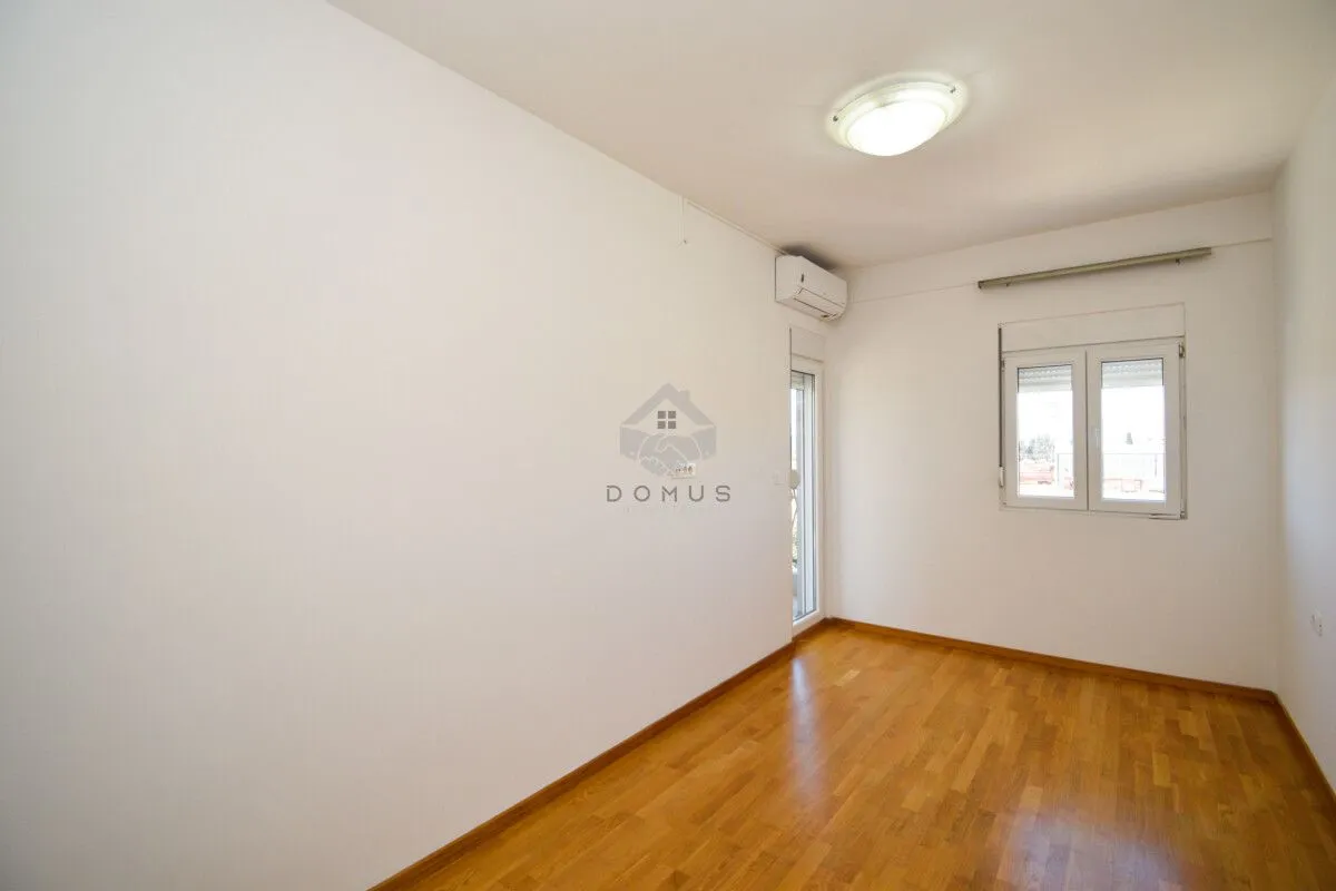 Rent, office space, 74m², Stari Aerodrom, Podgorica