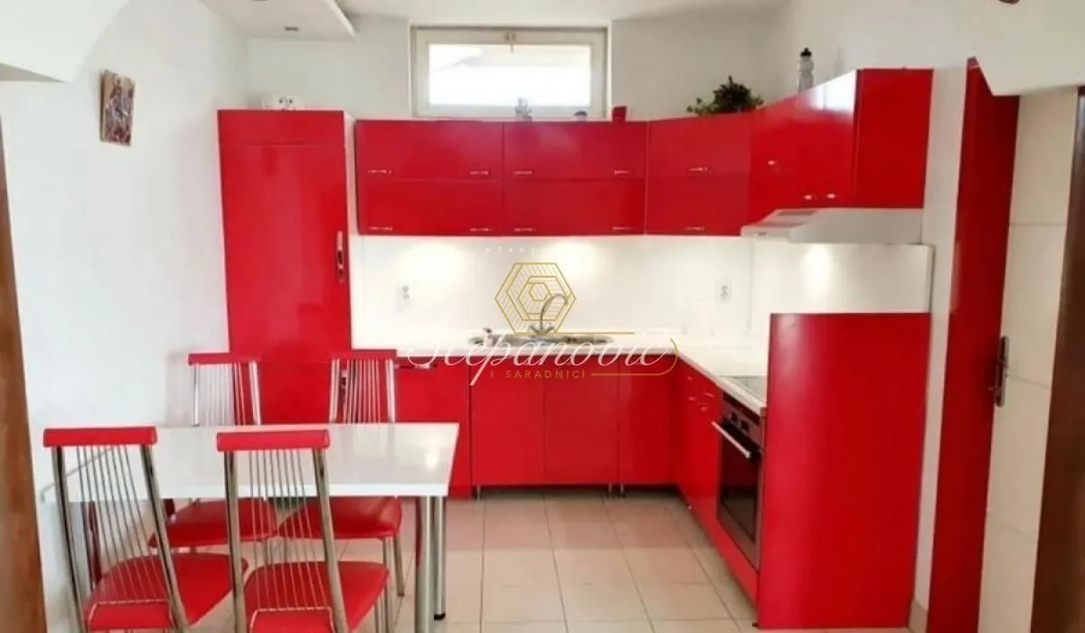 Prodaja, kuća, 162m², Mišeluk, Petrovaradin