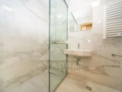 Izdavanje, jednosoban stan, 46m², City Kvart, Podgorica - image 7