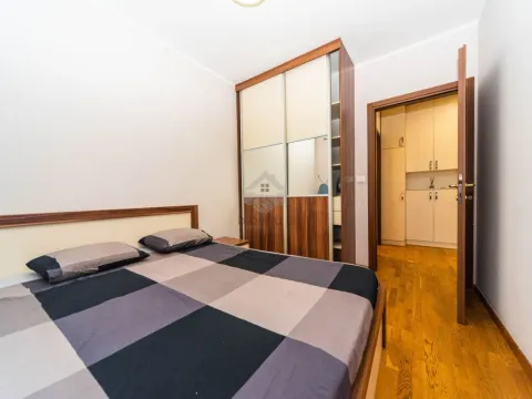 Izdavanje, jednosoban stan, 51m², City Kvart, Podgorica - image 7