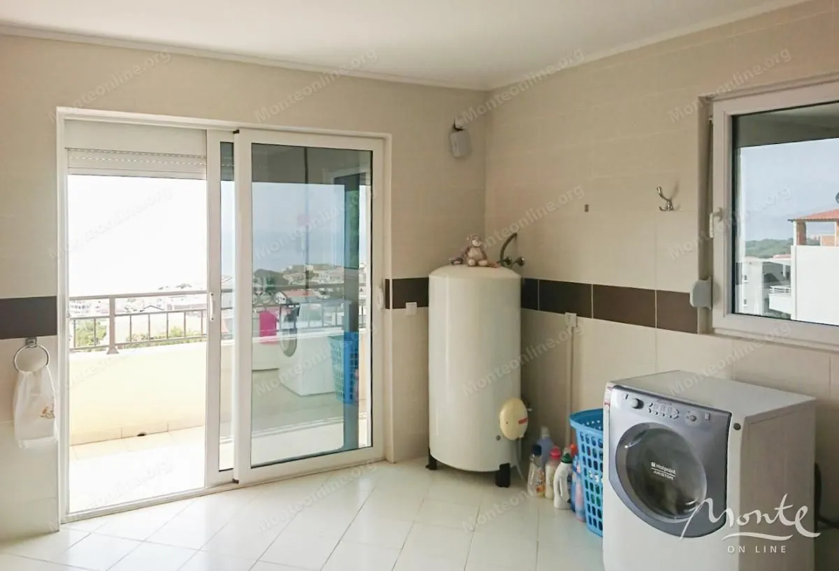 Sale, house, 330m², Utjeha, Bar