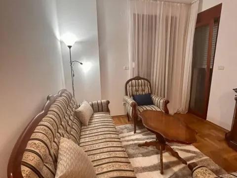Rent, one bedroom apartment, 40m², Pobrežje, Podgorica - image 4