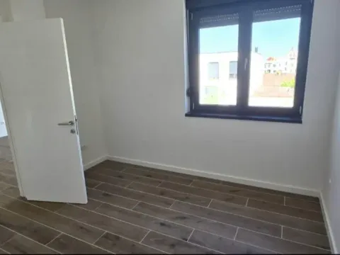 Izdavanje, dvosoban stan, 50m², Telep, Novi Sad Sve Podlokacije - image 6