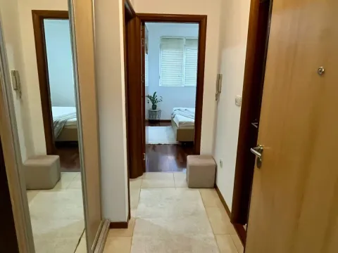 Rent, one bedroom apartment, 44m², Stari Aerodrom, Podgorica - image 4