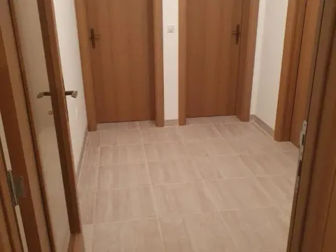 Izdavanje, četvorosoban stan, 116m², Palilula, Niš - image 11