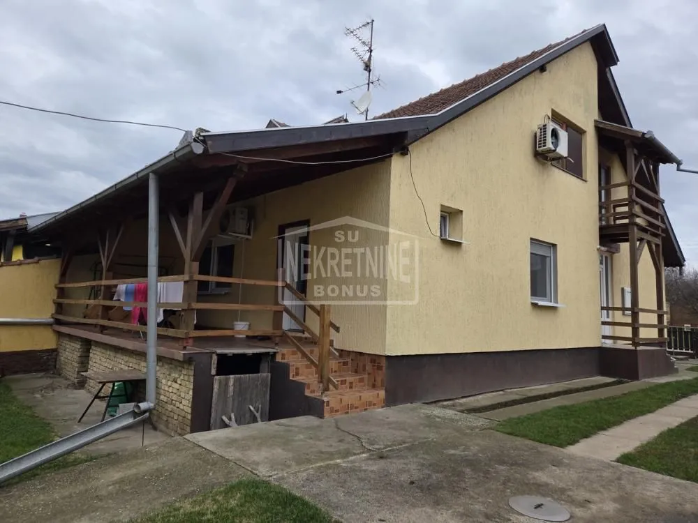 Prodaja, kuća, 170m², Bajmok, Subotica