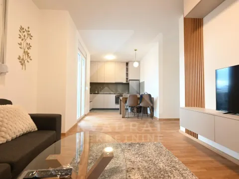 Izdavanje, dvosoban stan, 56m2, Zabjelo, Podgorica Izdavanje, dvosoban stan, 56m2, Zabjelo, Podgorica