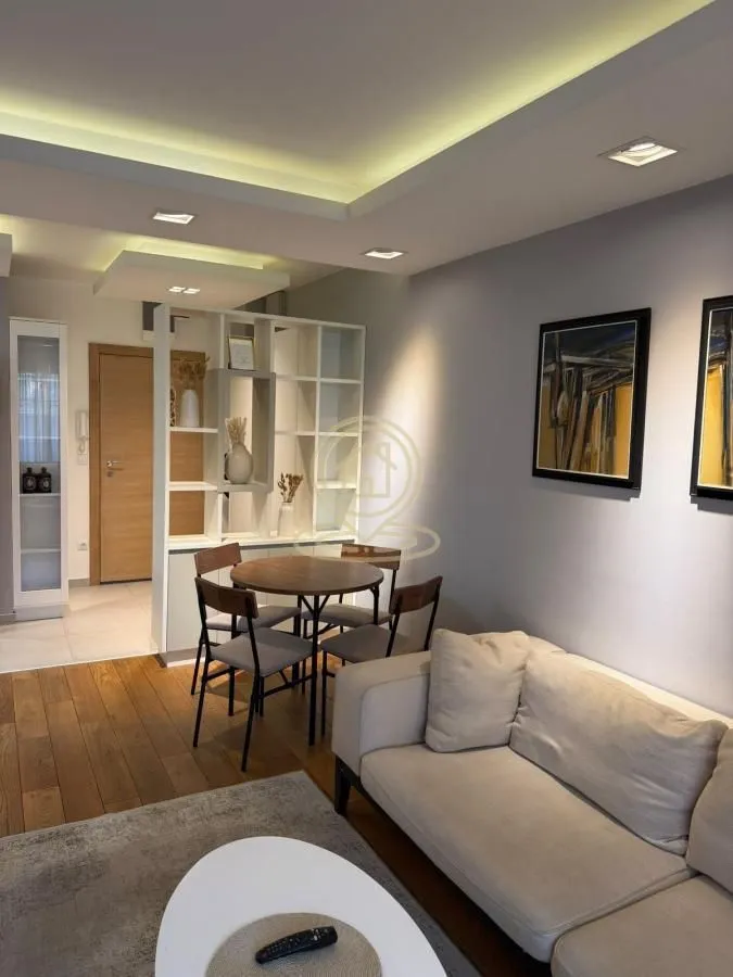 Rent, three bedroom apartment, 61m², Gundulićev Venac, Beograd
