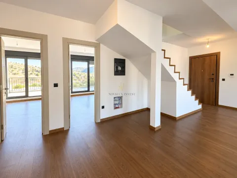 Prodaja, stan, 200m², Zagorič, Podgorica - image 13