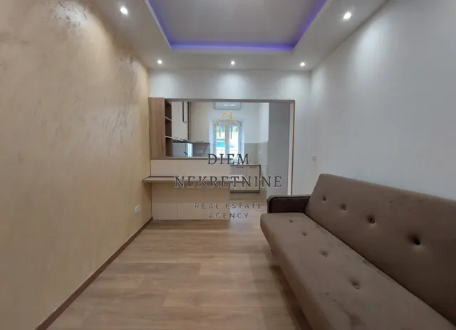 Rent, one bedroom apartment, 40m², Stari Grad Kotor, Kotor