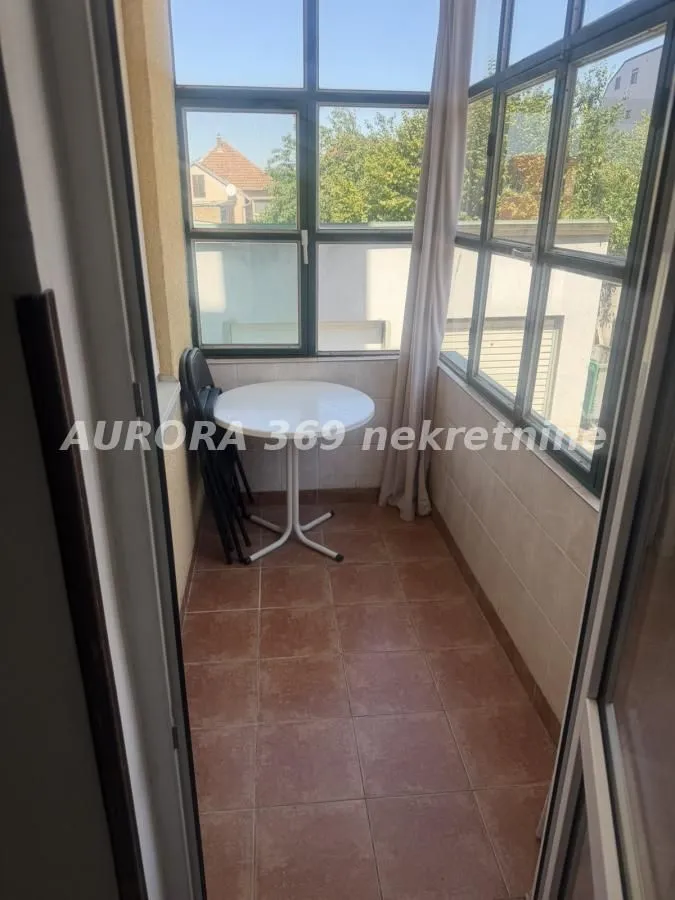 Prodaja, trosoban stan, 64m², Ruma, Srbija