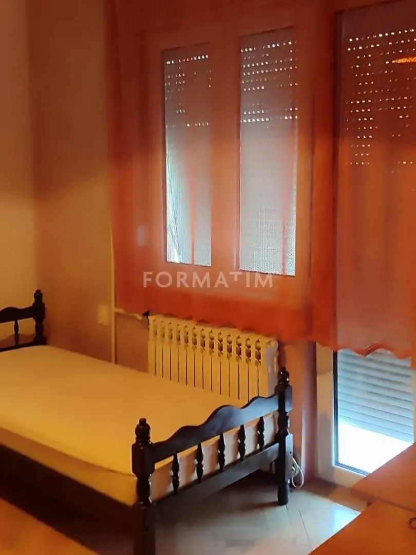 Rent, four bedroom apartment, 90m², Čukarica, Beograd