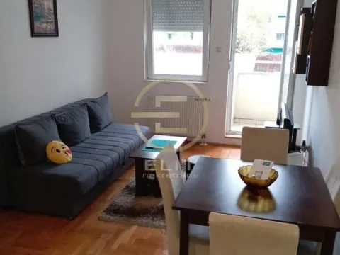 Stan in Nova Detelinara