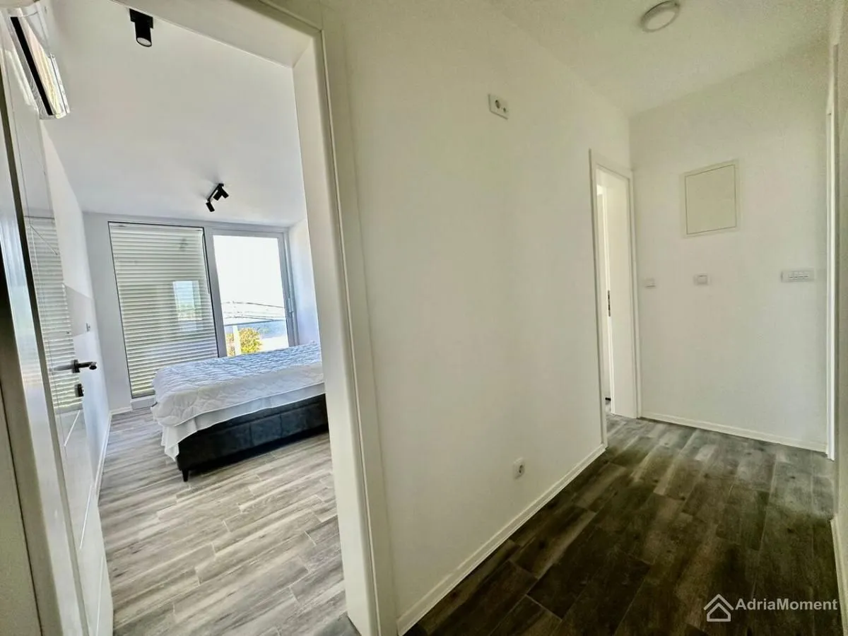 Prodaja, dvosoban stan, 85m², Đuraševići, Tivat