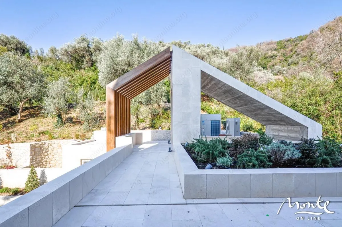 Prodaja, kuća, 791m², Donja Lastva, Tivat