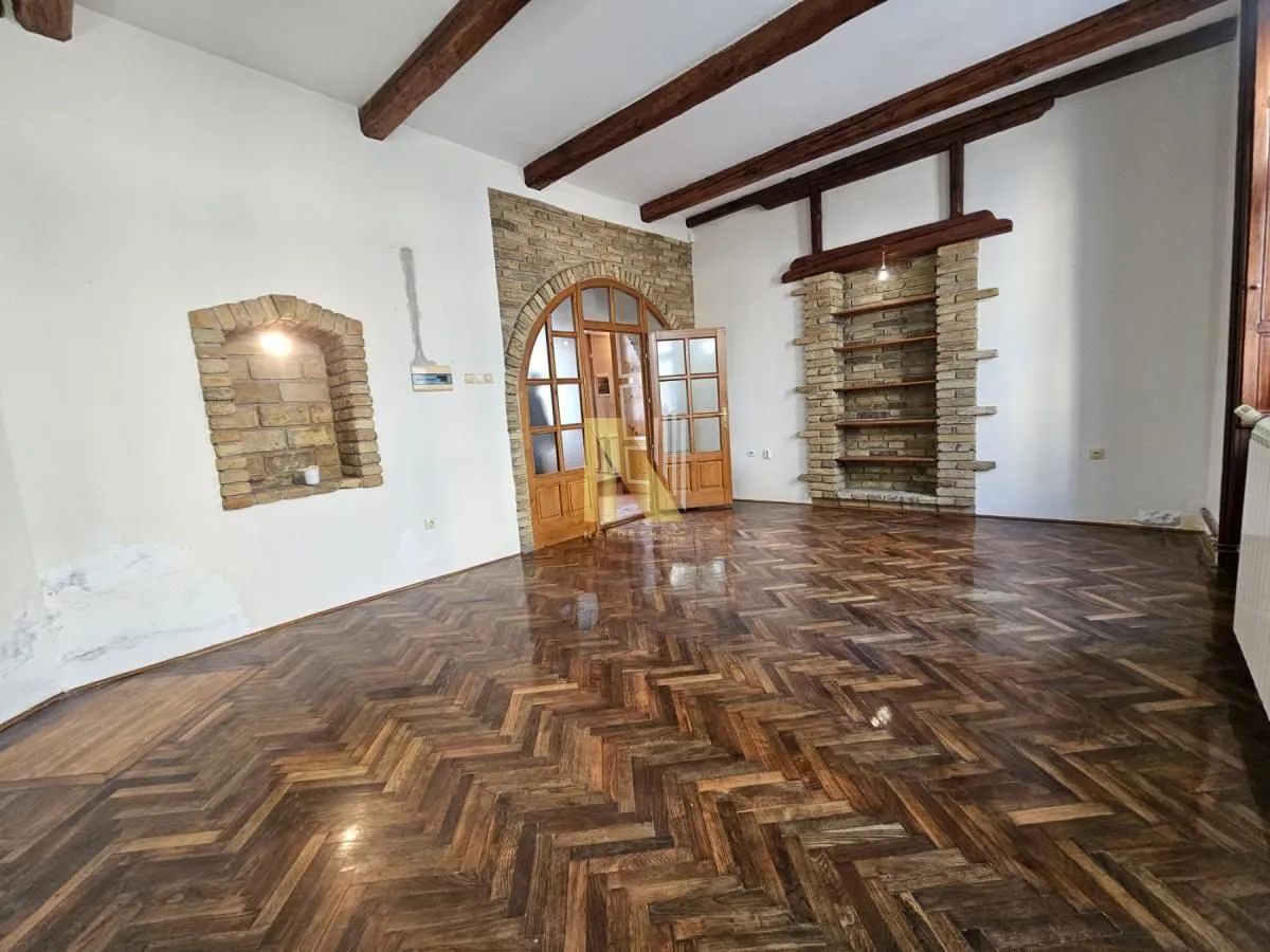 Prodaja, stan, 252m², Centar, Subotica