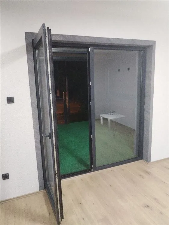 Rent, office space, 55m², Sremčica, Beograd