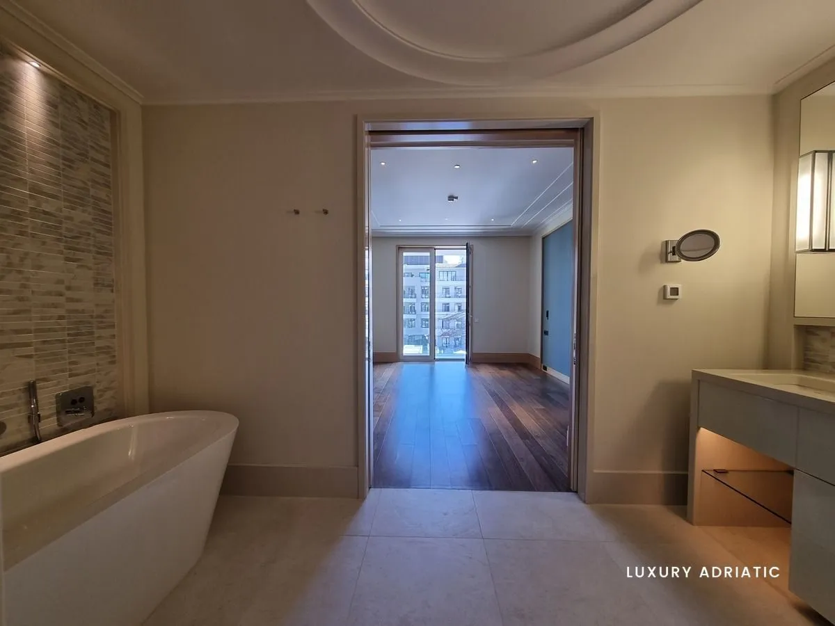 Sale, two bedroom apartment, 187m², Tivat, Crna Gora