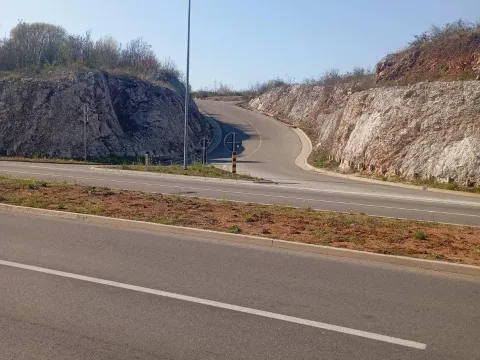 Zemljište in Novo Selo