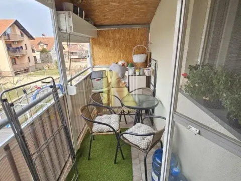 Prodaja, kuća, 242m², Lipov gaj, Novi Sad Sve Podlokacije - image 16