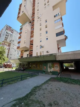 Poslovni prostor in Blok 5