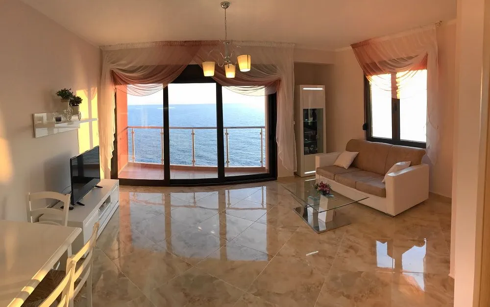 Prodaja, stan, 75m², Dobra Voda, Bar