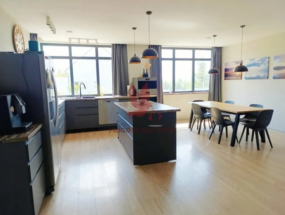 Prodaja, kuća, 580m², Kosmaj, Sopot