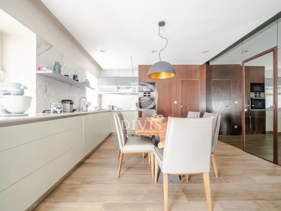 Sale, three bedroom apartment, 158m², Zvezdara Sve Podlokacije, Beograd