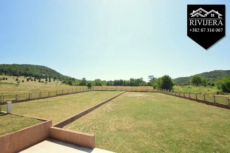 Prodaja, kuća, 280m², Vrbanj, Herceg Novi