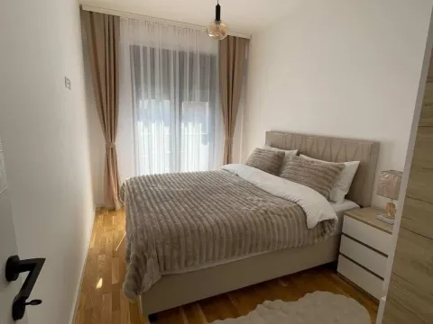 Rent, one bedroom apartment, 45m², Stari Aerodrom, Podgorica - image 5